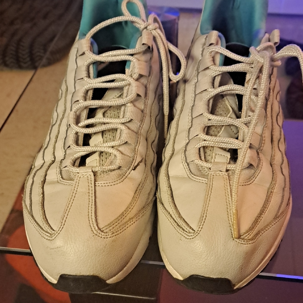 Nike Men's Athletic Shoes in White and Black
